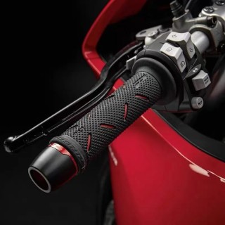 Moto rankenėlės gumines