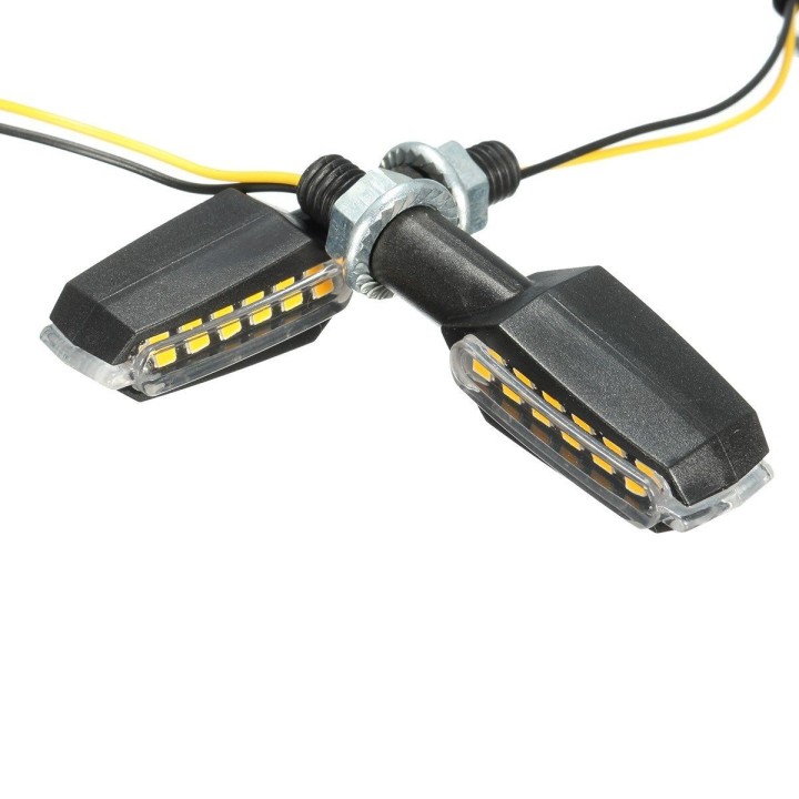 LED moto posukiai